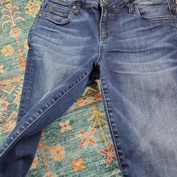 Kut from the Kloth Catherine Boyfriend 4 - Picture 7 of 9